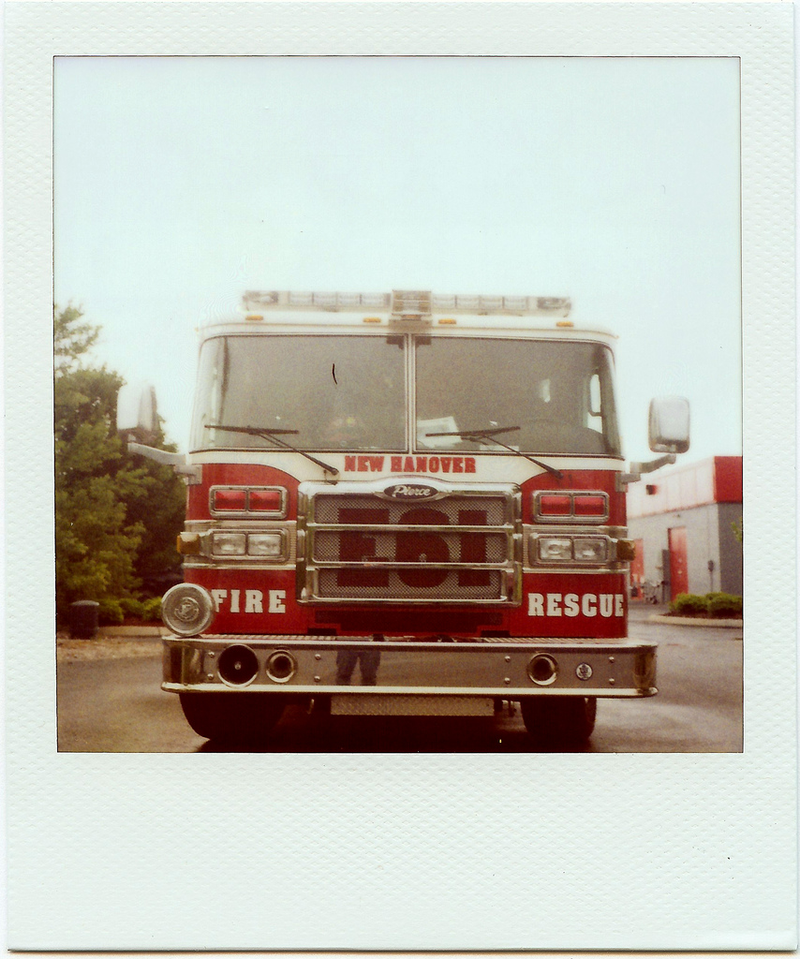 Illustration for article titled Polaroid SX-70: The Joy of Instant Photography Before Digital